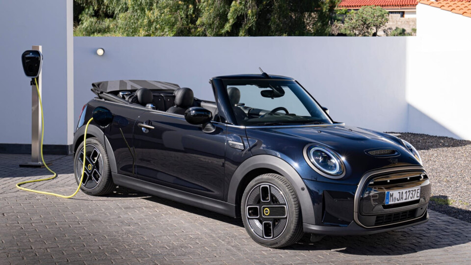 Mini Cooper SE Cabriolet. Mini Cooper SE Cabriolet